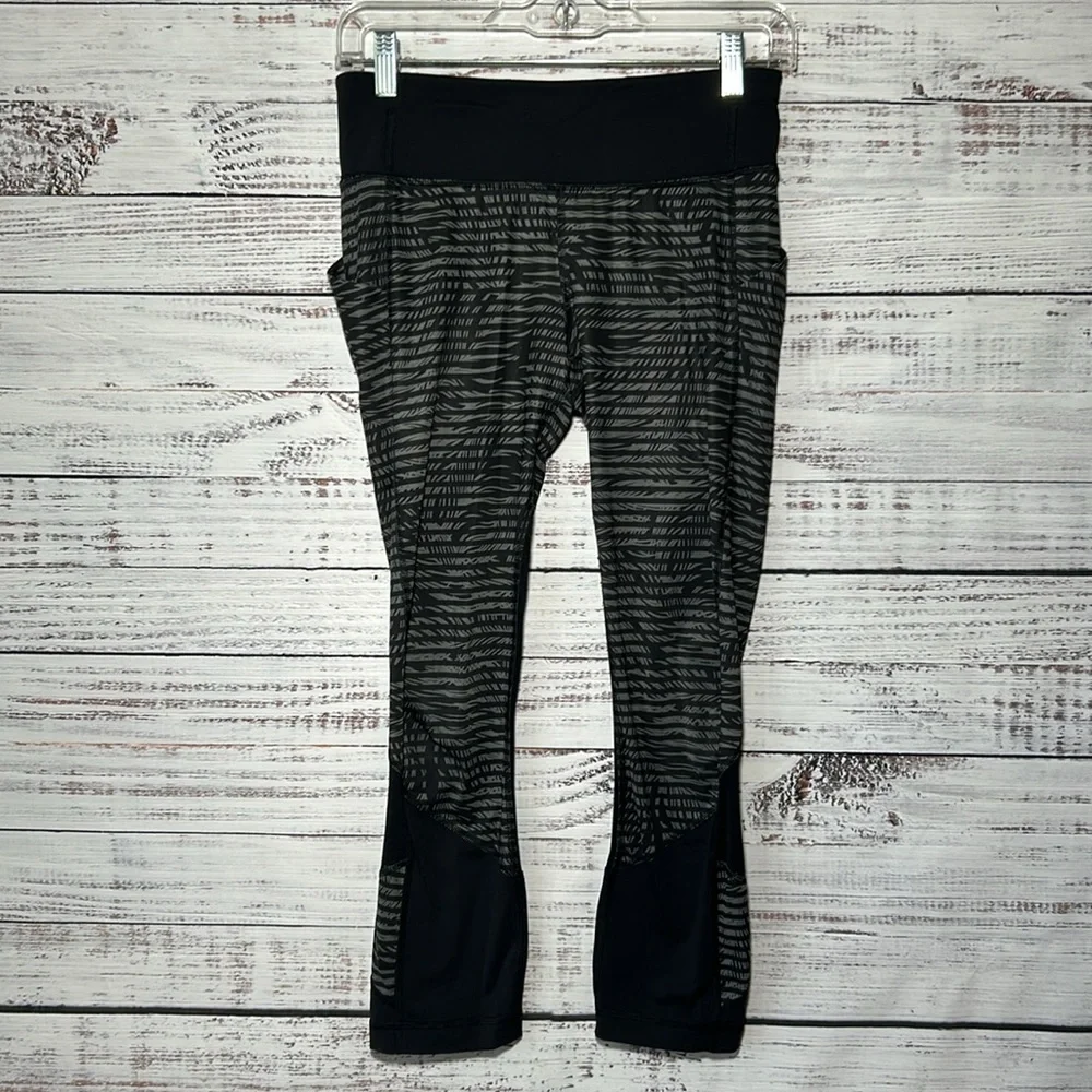 Lululemon Pace Rival Crop *Full-OnLuxtreme Stripe Play Slate Black Size 4